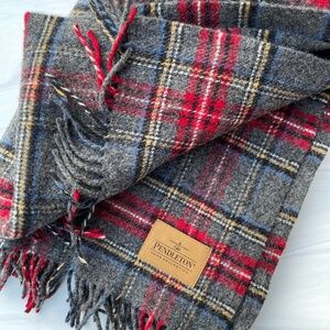 NWOT - Pendleton Wool Throw with Fringe - Charcoal Stewart
